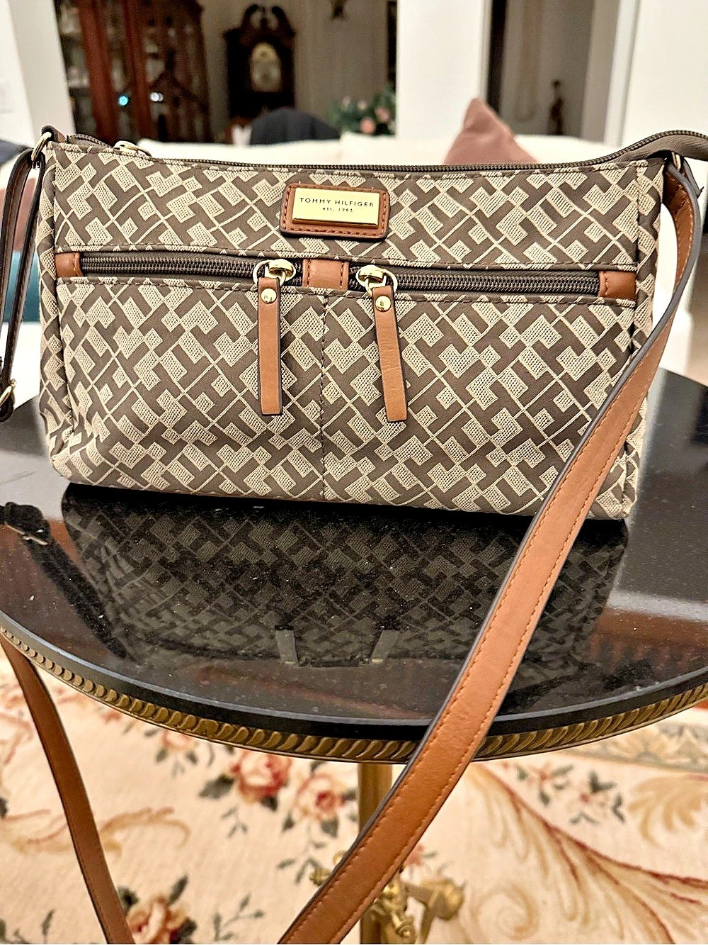Tommy Hilfiger Geometric Shoulder Bag in Brown & Cream